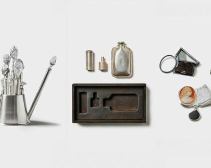 Diverse nutida silverföremål.